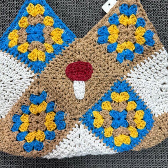 No Boundaries Crochet Handbag With Wooden Handles & Mushroom Design One Size - Picture 2 of 6